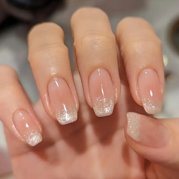 Women's Shiny Medium Gradient Press Nail