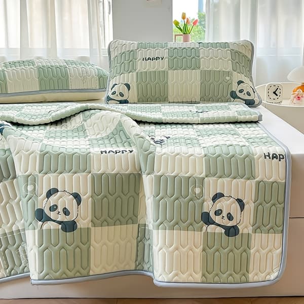 Cooling Mat for Single and Double Beds, Panda Pattern with Grid Design, Cooling Ice Silk Fabric, Summer Cooling Mat with Effective Cooling Sensation 200 x 220cm