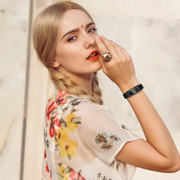 Nylonranneke, yhteensopiva vain Fitbit Charge 5 -rannekkeen kanssa