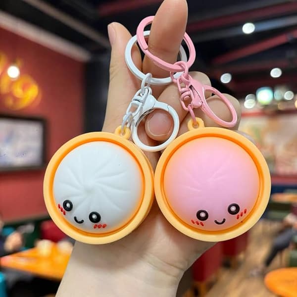 dumpling squishy nøglering, klemme nøglering, dumpling fidget legetøj, sjov nøglering til angst og stressreduktion