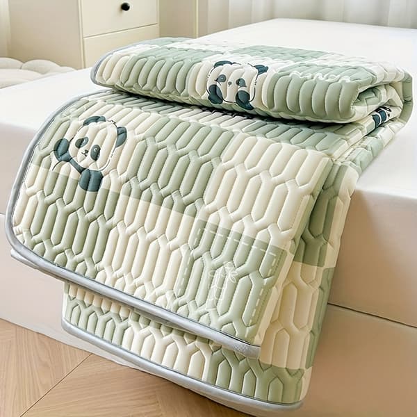 Cooling Mat for Single and Double Beds, Panda Pattern with Grid Design, Cooling Ice Silk Fabric, Summer Cooling Mat with Effective Cooling Sensation 90 x 200cm