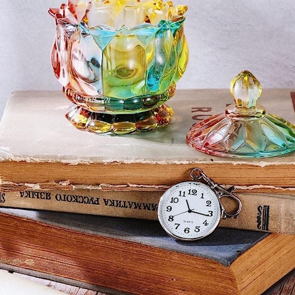 Förpackning Silver Quartz Fickur med Nyckelspänne, Rund Fickur, Nyckelring, Portabel Unisex Klocka för Barn, Män, Sjuksköterskor, Kvinnor 1579