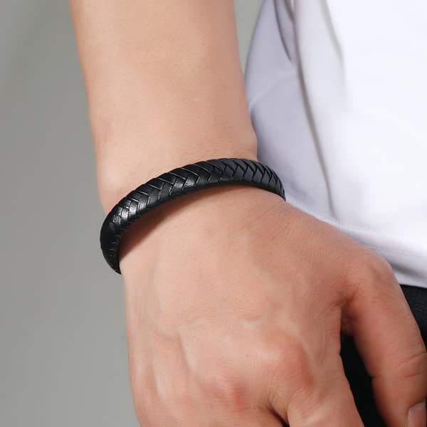 Ægte læderarmbånd til mænd, klassisk stil, magnetisk rustfrit stållås, størrelse (21,5 cm) 21cm