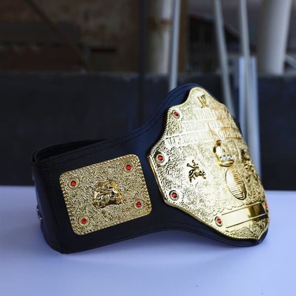 WWE-mestaruusvyö, metalli, O