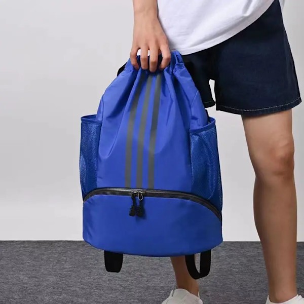 Reppu voimisteluun, jossa on suuri kapasiteetti. Blue