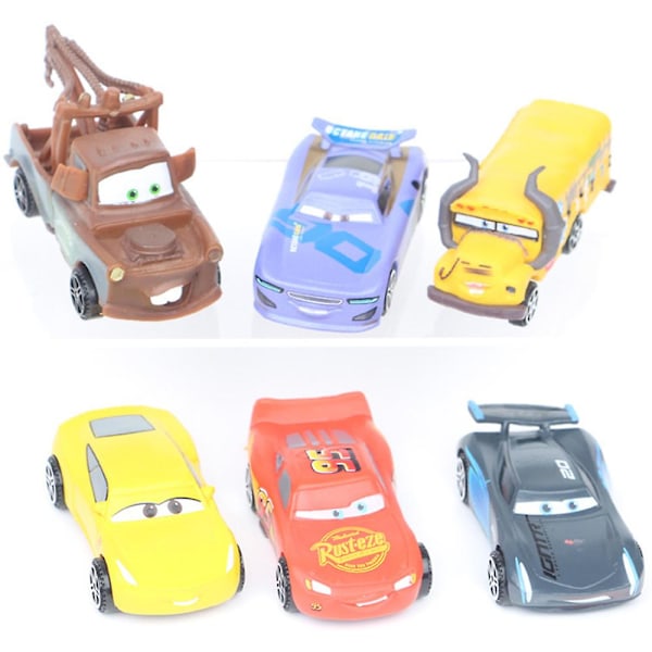 6 stk. / sæt Biler Lightning Mcqueen Legetøjssamling Biler Figurer Mini Kage Topper Dekoration Gaver (FMY)