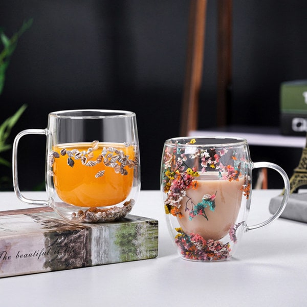 Dubbelväggig glasmugg med torkade blommor Glitters Filli skal