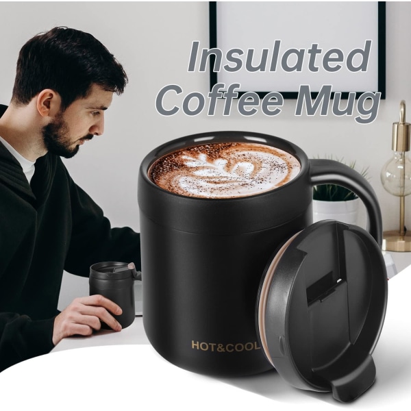 Den isolerende kaffekop med håndtag