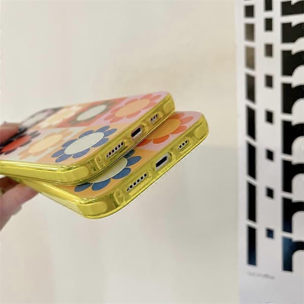 Impact Cover til iPhone 13 Pro Max - Retro Blomster - Klar Frost