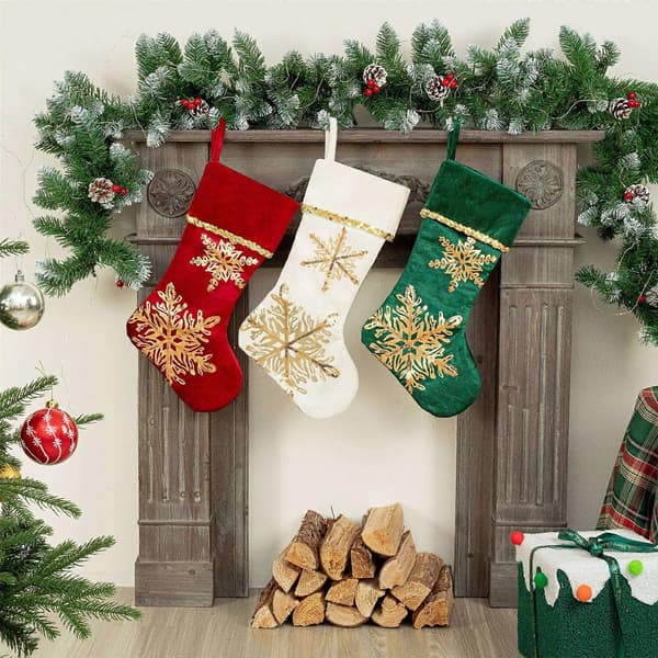 Julesokker med snøfnugg Julepynt Hengende julesokker Juletrepynt Hvit
