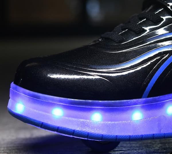 Børne LED USB Genopladelige Rullesko med Hjul sort og blå -FA- sort og blå black and blue 41