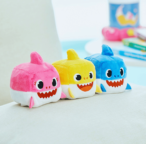 Baby Shark Nesting Dolls, Plyschkuber med Musik