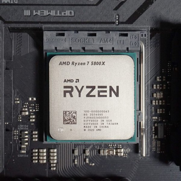 AMD Ryzen 7 5800X-processor - förpackad svart