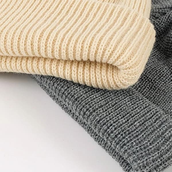 Stickad mössa för män och kvinnor, ullmode, enkel varm döskallemössa, enfärgad höst vinter trendig stil red One Size