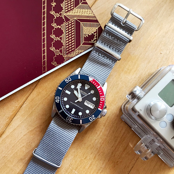 Grått natoband Grey 22mm
