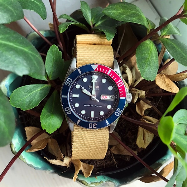 Khaki / beige natoband Khaki 19mm