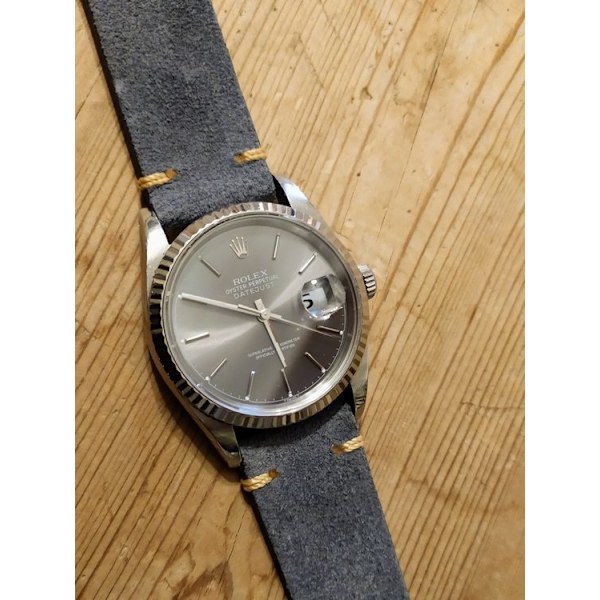 Ensiluokkainen harmaa mokkanahkainen rannekoru Grey 20mm