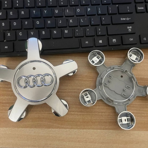 4st Set med 4 Emblem Wheel Center Caps, för 135 mm navkapslar för Audi
