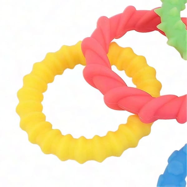 4 stk. Sensoriske ringe til børn, livlige silikone teksturerede fidget armbånd, hudvenlige sensoriske legetøj