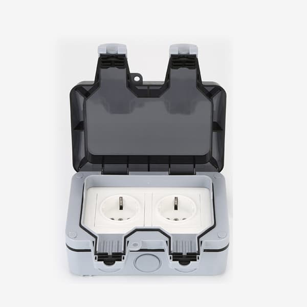 Utomhusvägguttag med lock IP66 - Dubbla eluttag Grå