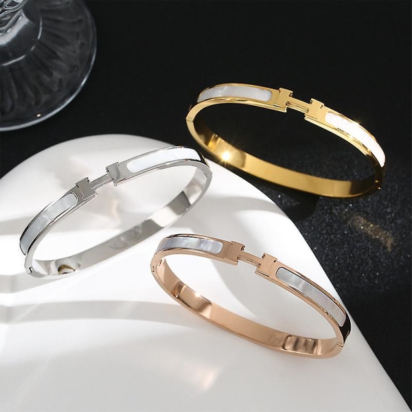 Titanstål H bokstaven Armband Mode Shell Light Luxury Wrist Chain Smycken Silver