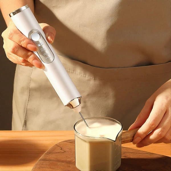 Elektrisk Melkeskummer Mini Håndholdt Eggvisp Kaffeskummer Hvit