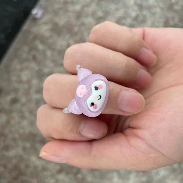 Sanrio Kuromi Ring - Søt jentering med hjerte og tegneseriemotiv - Perfekt gave til kjæresten C