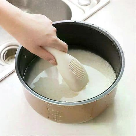 Plastdørslag, risil, pastasil, praktisk for kjøkkenet