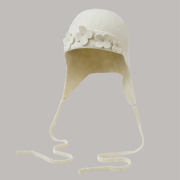 Ull Handgjord Mössa 3D Blomma Varm Öronlapp Mössa Vinter Öronskydd Unisex Mössa för Vintervärme White