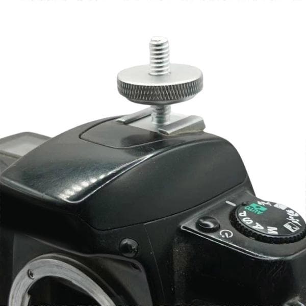 Solid metall blixtskoadapter till 1/4-tums skruv för alla DSLR-kameror Miljövänlig design för fotografering Silver