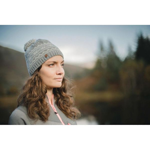 Holbray Stickad Mössa Platinum One Size