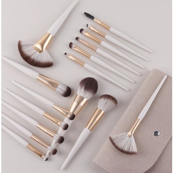 Sæt med 16 makeupbørster zz151-300