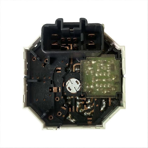 55901-75D357 Auton ilmastointipaneelin kytkin vasen
