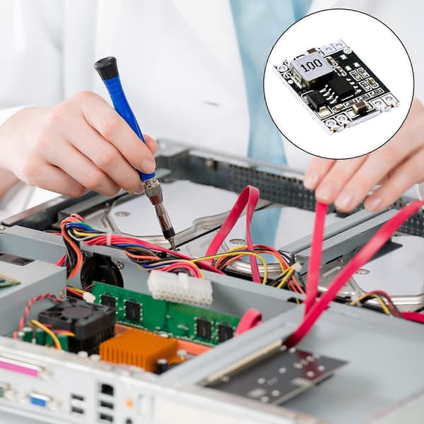 Programmerbar adapter strømregulator stabilisert strømforsyningsmodul 4.5V-28V til 3.3V 5V 9V 12V justerbar flerfarget 5V
