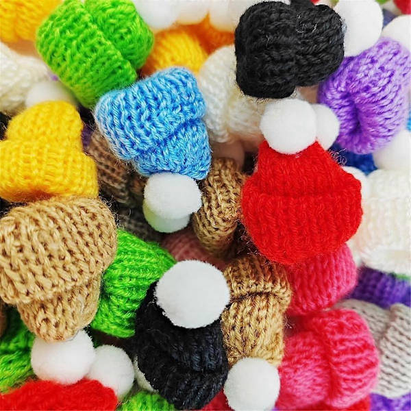 110 stk. Mini Strikkehatte Jule Mini Strikkedukkehatte Mini Uldhat til Julepynt D Multicolor