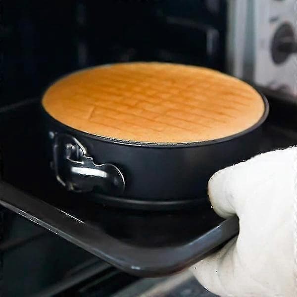 7-inch Cake Pan with Removable Bottom