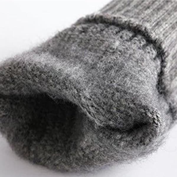 Level 3 USB Heated Gloves for Cold Weather with Adjustable Heat grey