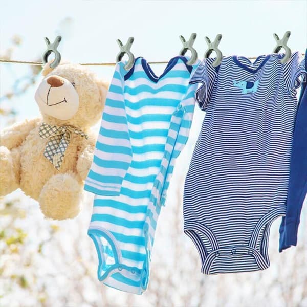 6 Large Windproof Clothes Pegs for Beach Towels, Bedding & Thick Clothes - Durable Clothes Pegs