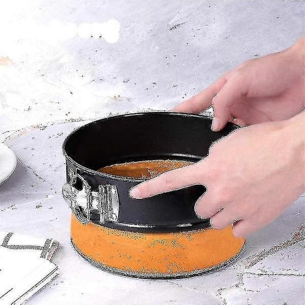 7-inch Cake Pan with Removable Bottom